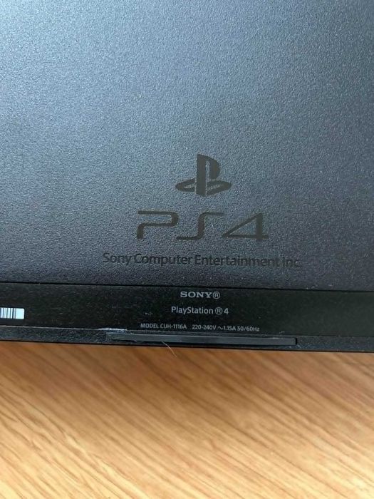 Konsola PS4 Fat + pad