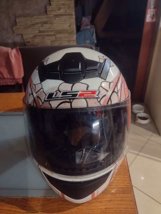 Sprzedam kask motocyklowy LS2