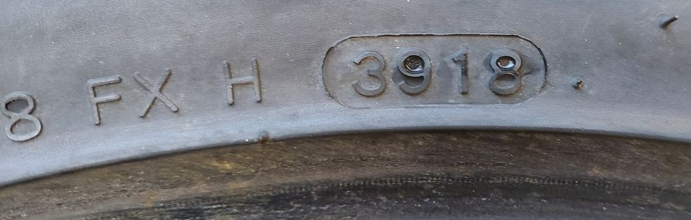 Hankook Winter i*Cept Evo 2 235/55 R zimowe19