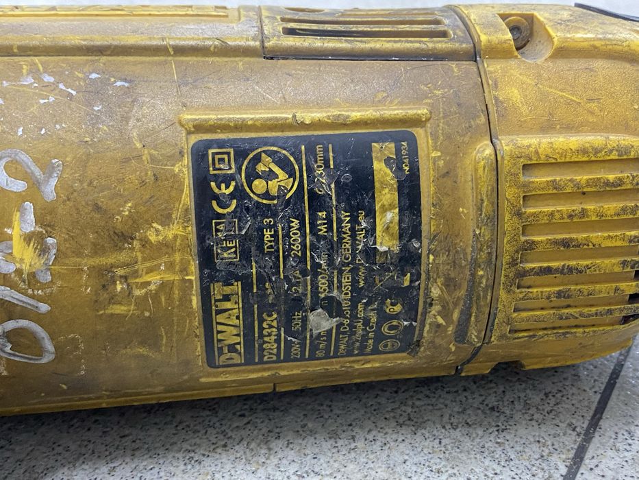 Шліф машина dewalt d28432c