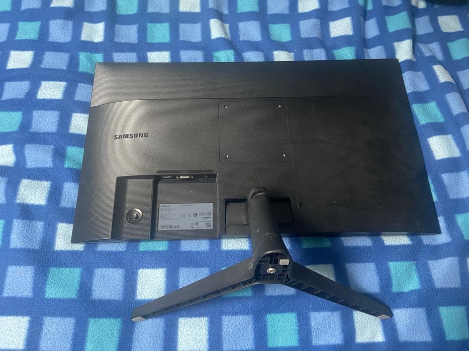 Monitor Samsung 27" – Ecrã Partido (Choque Físico) – Para Peças