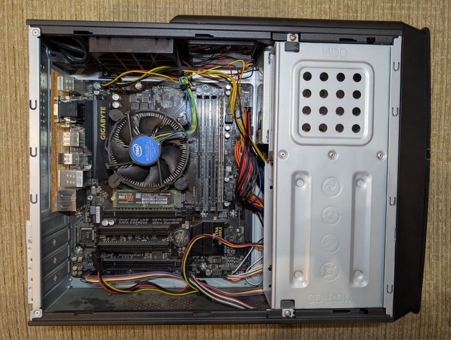 Системний блок Intel Core i5-7400 16 ГБ DDR4 SSD 250 ГБ