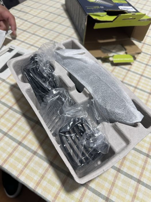 Máquina Philips para cabelo e barba