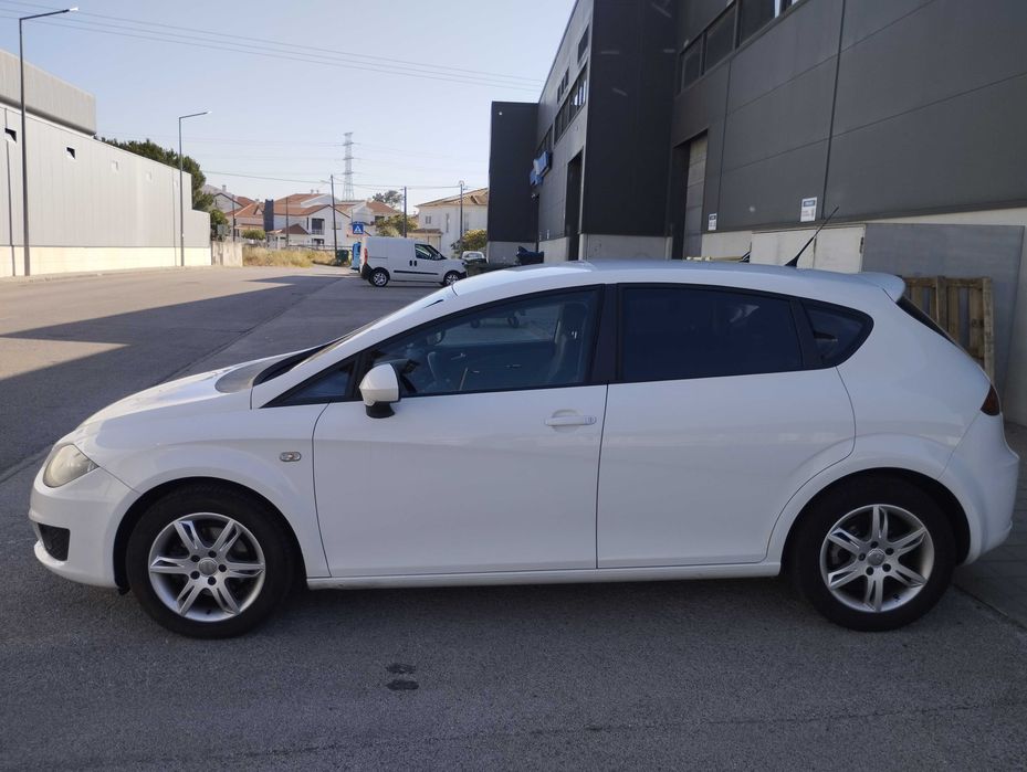SEAT Leon — fotografia 4