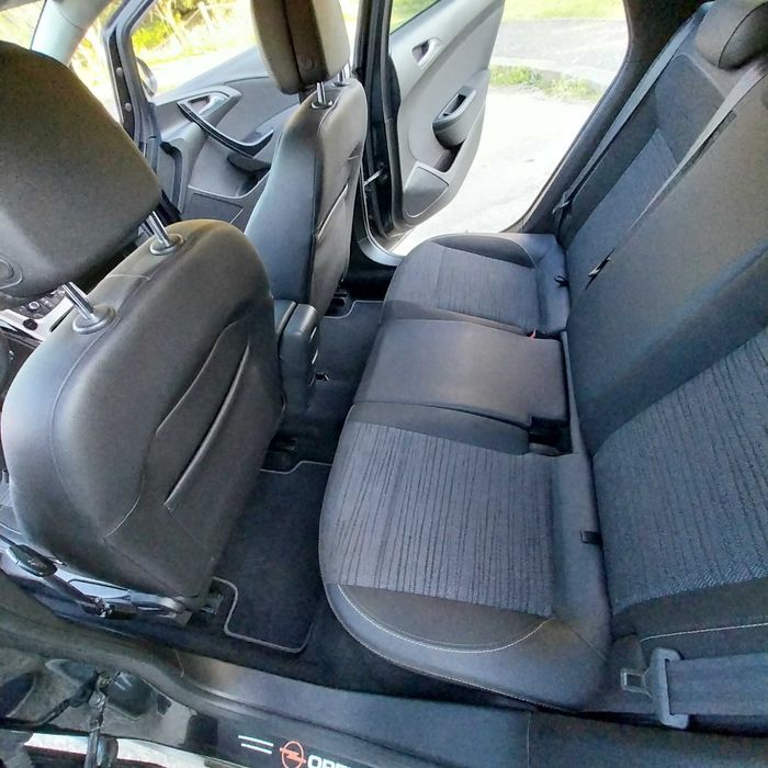 Opel Astra j Sports Tourer