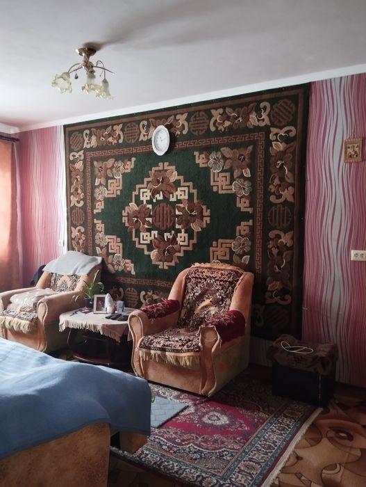 Срочно  затишну 1к квартиру у центрі Нової Водолазі