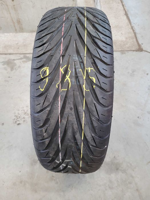 Opona Toyo 215 /50 R 17