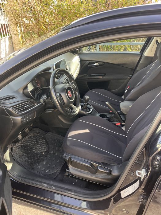 Fiat tipo 1,6 turbo. Ano 2018