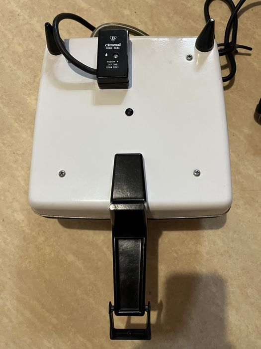 DEZAL 316 Pro Sandwich Toster