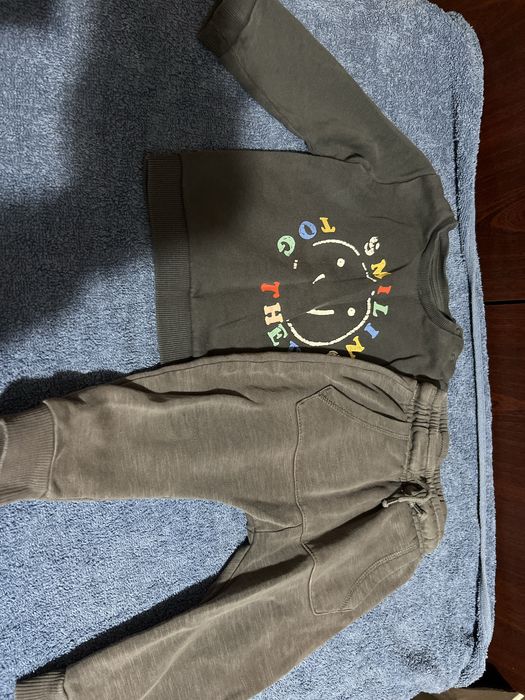 Б/у светрик  і штанішки , дитячий одяг