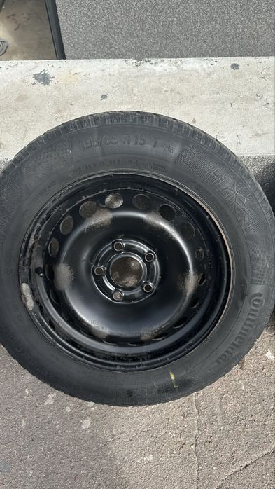 Продам комплект 5/114.3 R15 195/65/15 ковпаки в подарунок