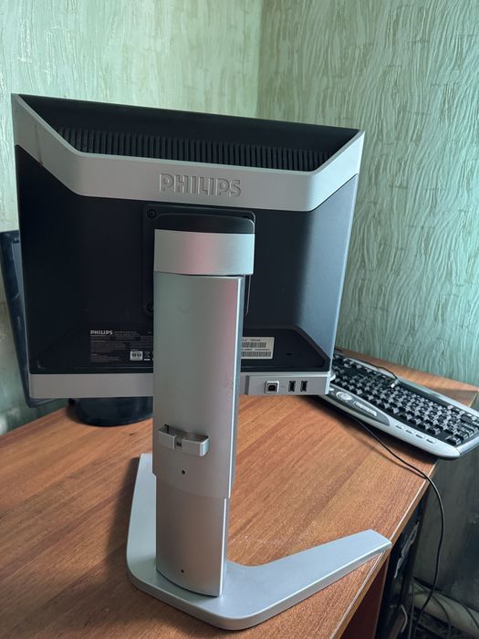 Монітор Philips 170p