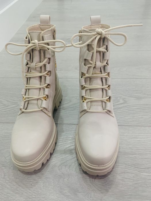 Botas NOVAS - Sacchi