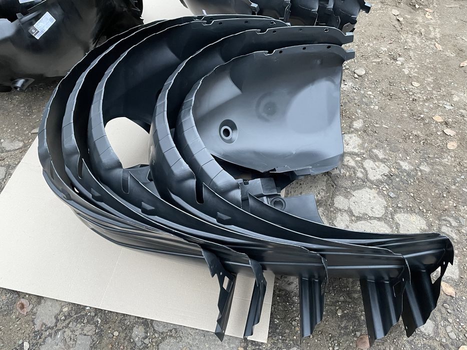 Подкрылок передней рестайл на VITO-VIANO W639