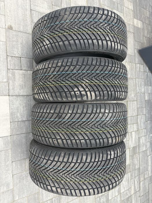 Opony wielosezonoew kumho 235/40r19