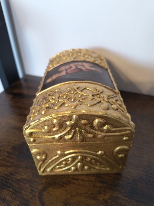 Pedełko, szkatułka florencka