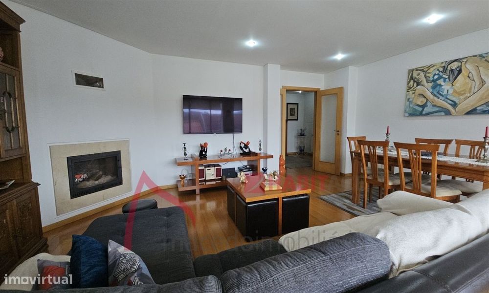 Apartamento T3 com 2 frentes e varandas em Ferreiros – Braga  O Seu Ap