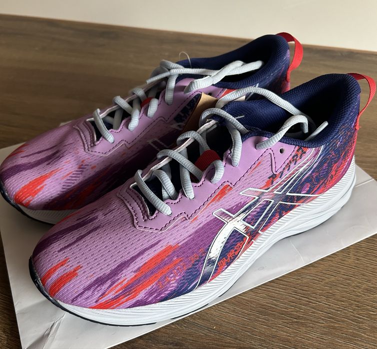 Obuwie sportowe damskie Asics Noosa  Tri 13