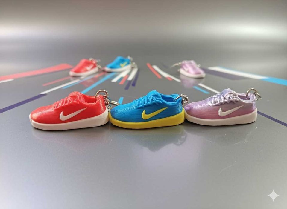 Brelok personalizowany sneakers 3D – dwukolorowy 4,5cm