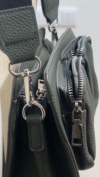 Mala/Bolsa Tiracolo Feminina - Estilo Crossbody com Bolsos Frontais