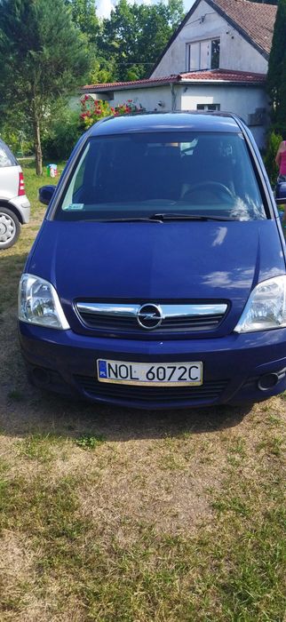 samochod opel meriwa
