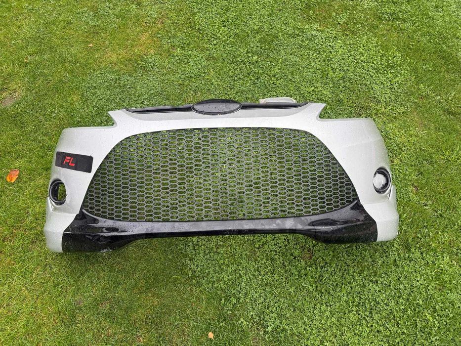Zderzak przedni Przód Ford Fiesta MK7 ST