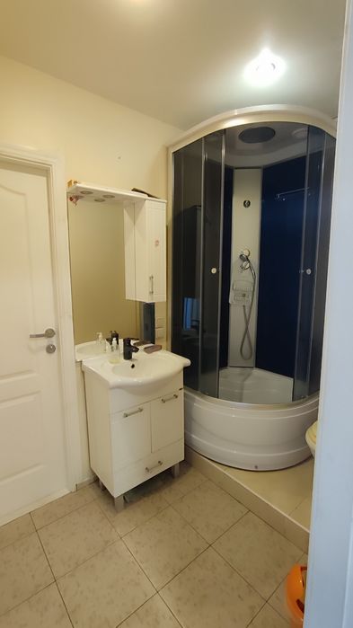 Здам в оренду кімнату в будинку для дівчини