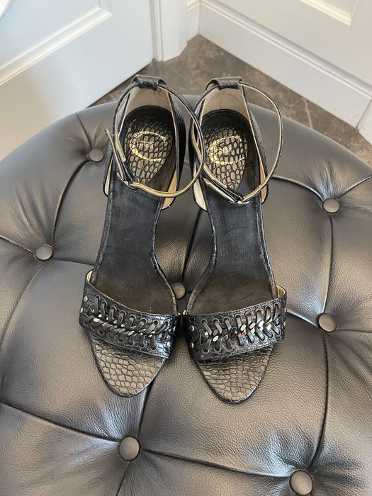 JUST CAVALLI piękne sandalki na obcasie