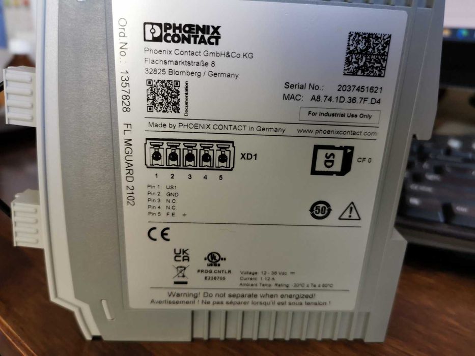Phoenix Contact FL MGUARD 2102 (1357828)(Промисловий роутер) — Повний комплект