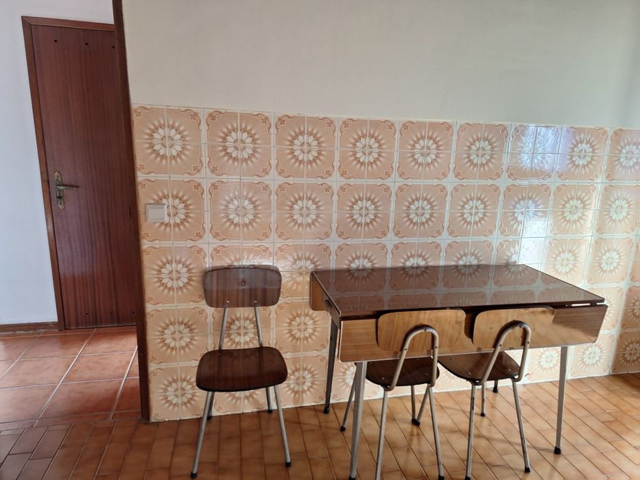 Arrenda se apartamento t2