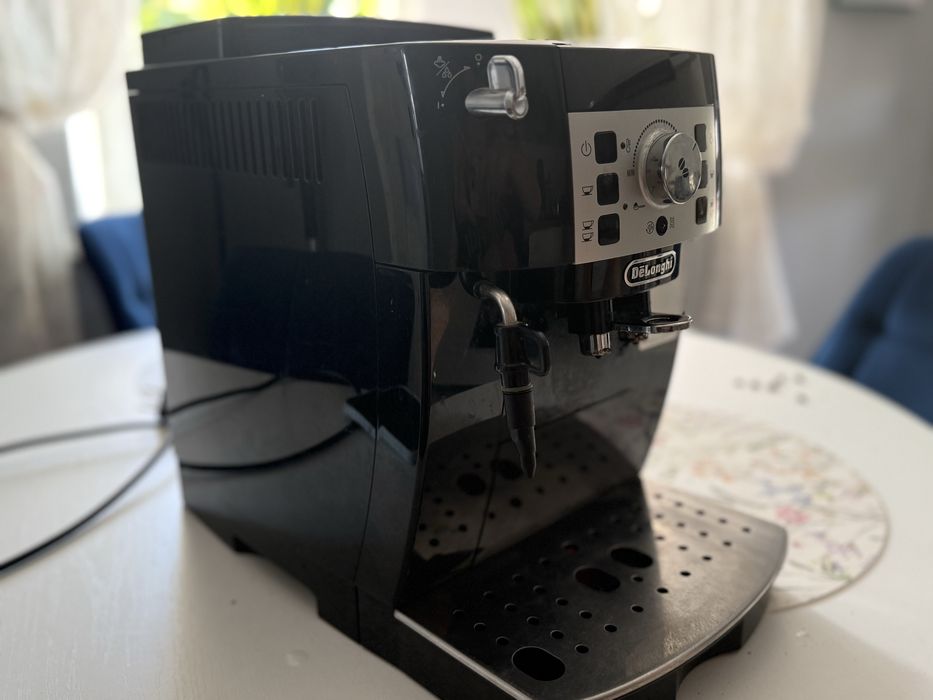 Ekspres Delonghi