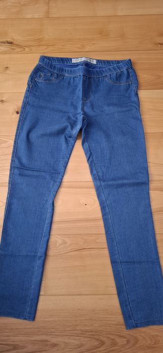 Spodnie damskie niebieskie jeansy denim roz.10