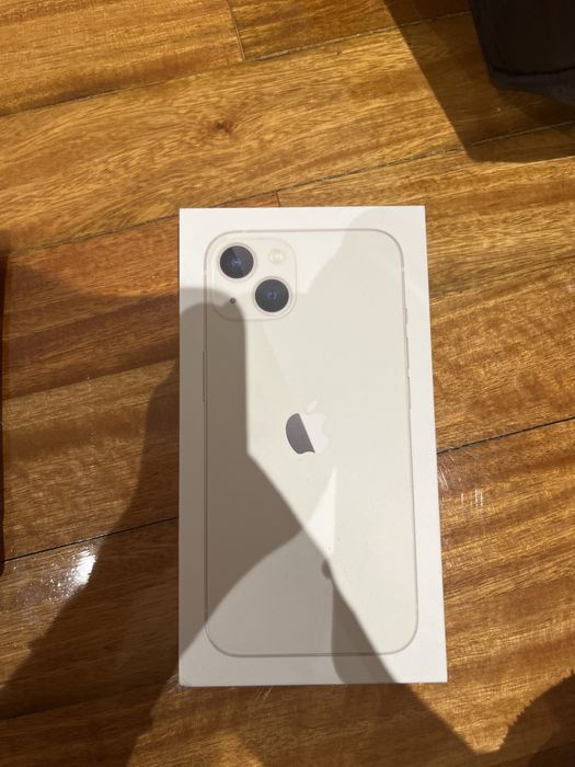 Venso caixa de iphone 13 NOVA!!