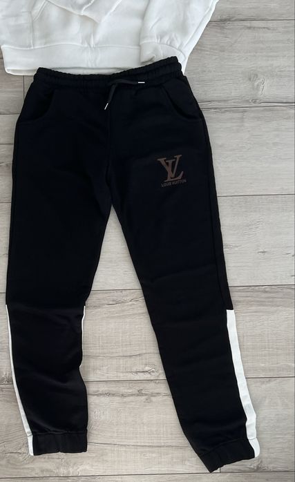 Dres Louis Vuitton