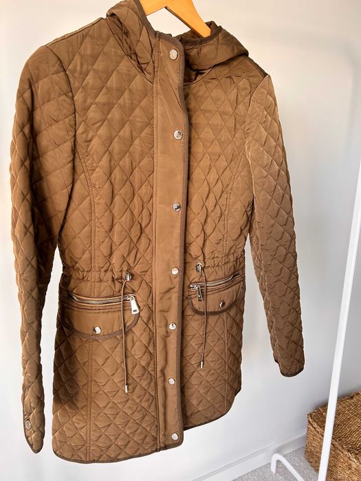 Vendo Parka castanha alcochoada Zara (Tam. S)