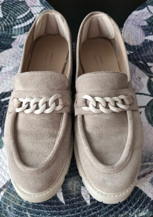 Półbuty mokasyny zamszowe beżowe