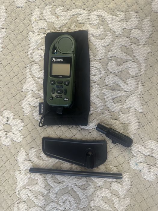 Kestrel 5500 метеостанція