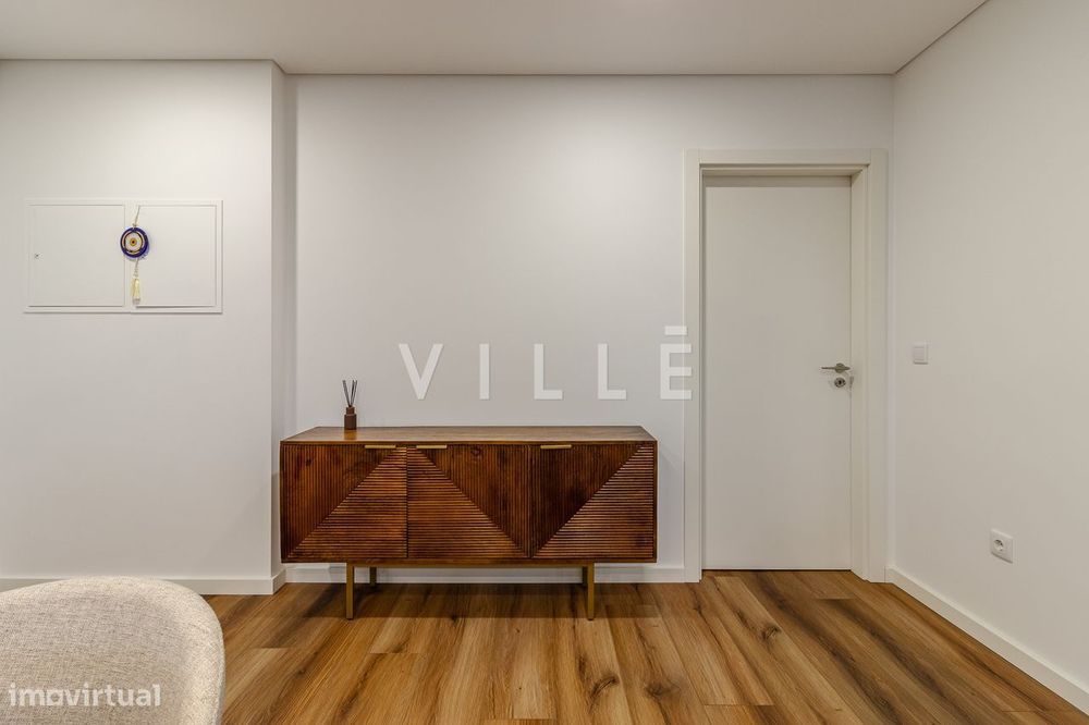 Apartamento T3 Semi-Novo Com Garagem