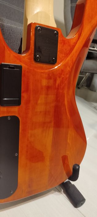 Gitara basowa Jackson JS3VQ Concert Bass