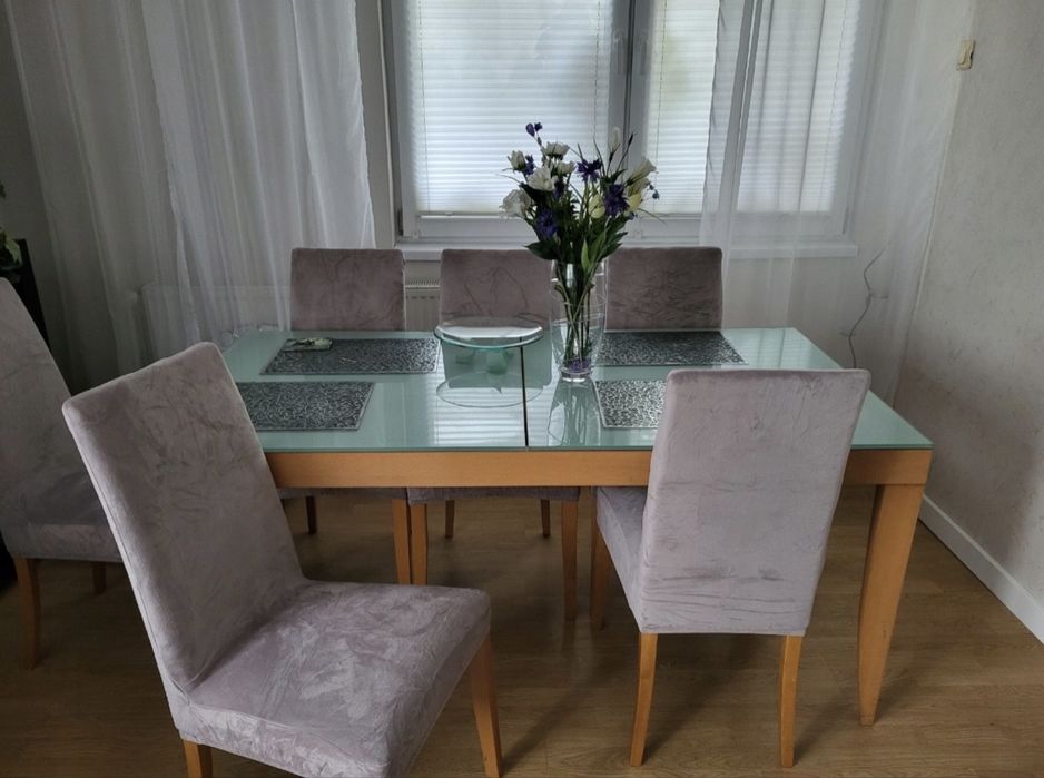 Nowe pokrowce na krzesła gładkie welurowe kolor beżowy kaszmir