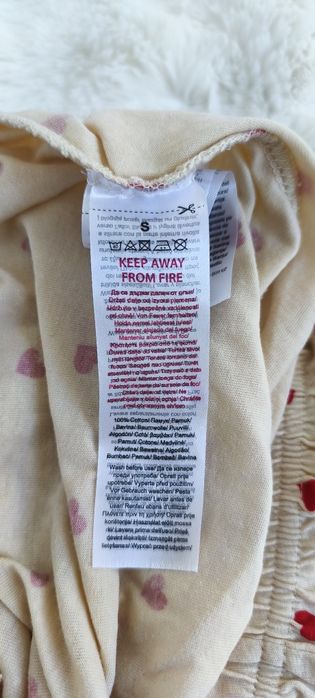 Spodnie piżamowe w serduszka