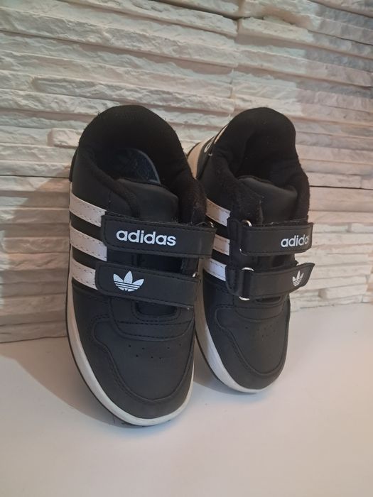 Buty chłopięce Adidas roz.30