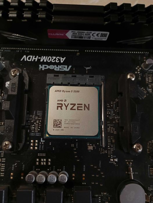 Ryzen 5 5500 + A320 AsRock + 16 GB DDR4 3200
