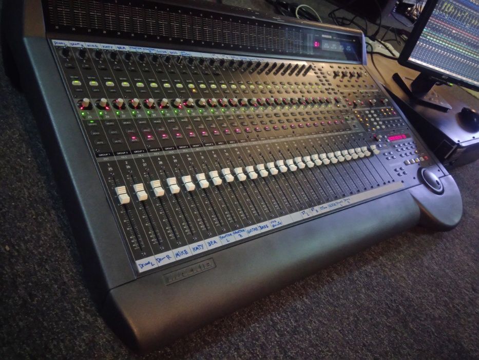 Mackie D8B - 56Input/72 Channel Digital Mixer, Mesa de Som Digital