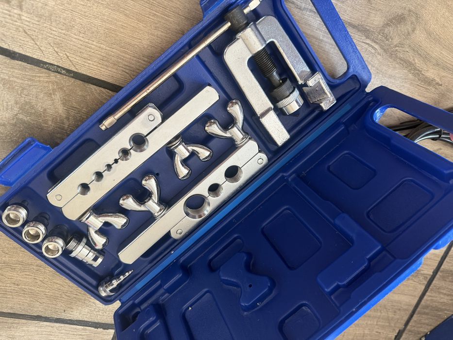 Ferramentas de instalação e manutenção de ar condicionado