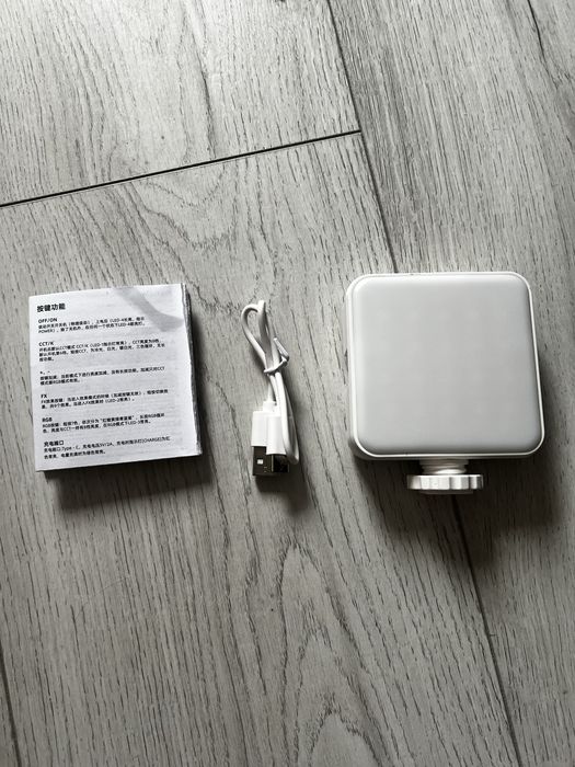 Нове Світло RGB iReal X1 для відео/фото зйомок, батарея 1500 mAh
