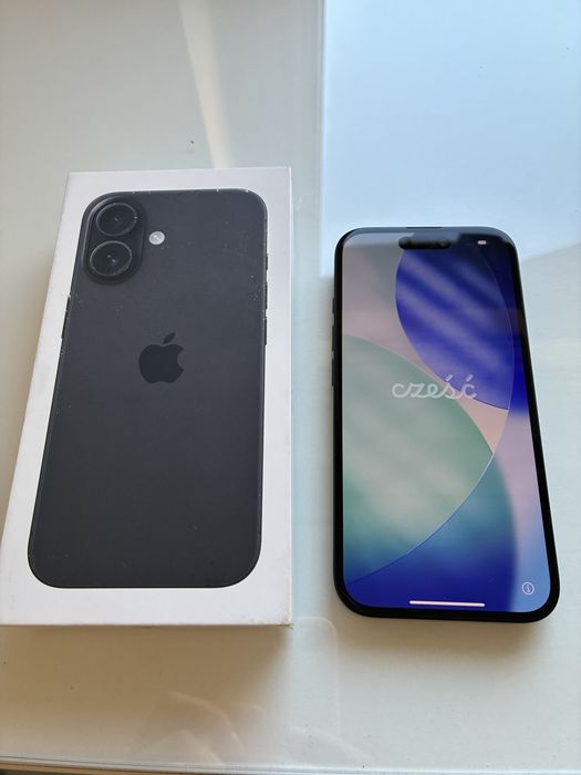 Apple iPhone 16