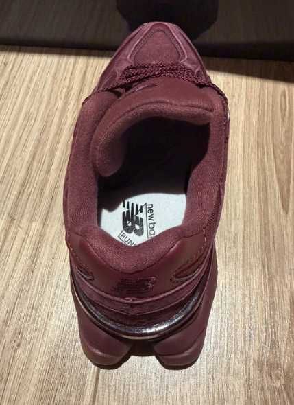 New Balance 9060 Burgundy R.40.5