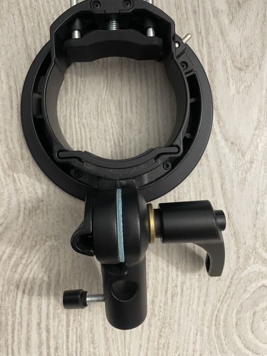 Flash Godox V1 C + Xpro II + Octabox 65’cm + Acessorios