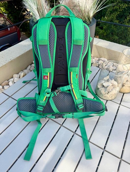 Mochila VAUDE Tracer 12 (-75%) Mochila de caminhada com sistema de hidratação